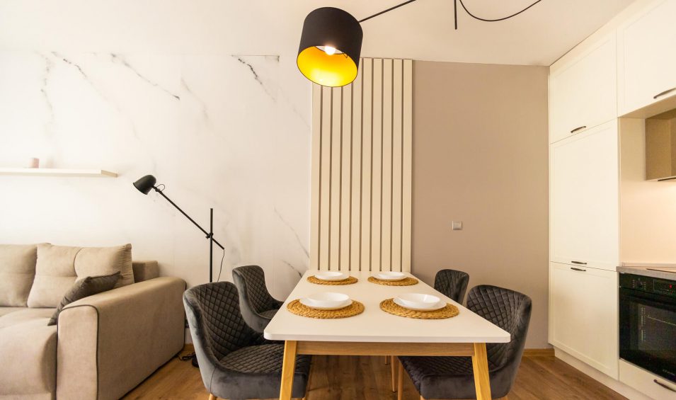 Апартаменти67