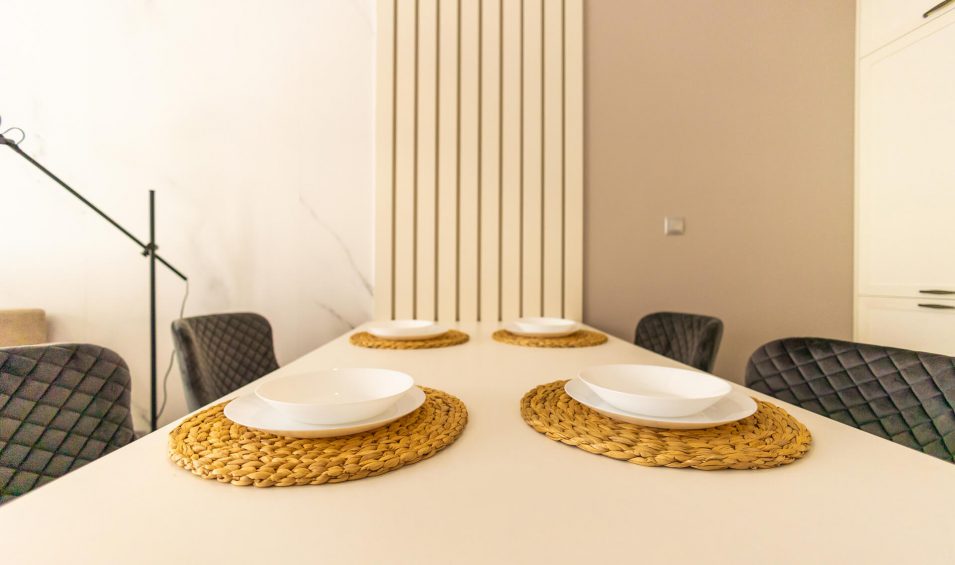 Апартаменти65