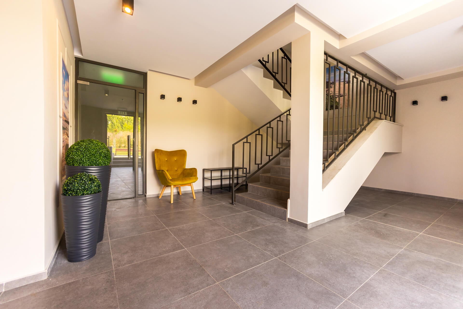 Наемане на стая: Плюсове и минуси