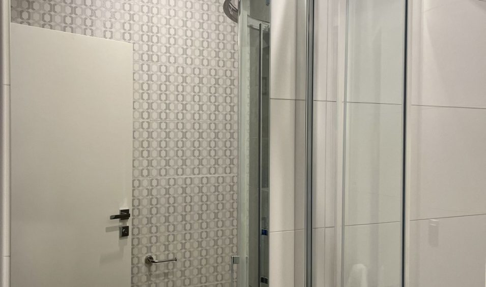 Апартаменти23